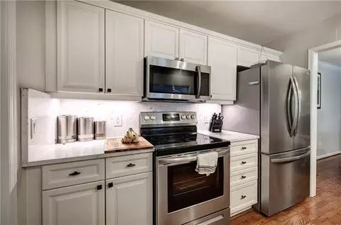 505 Bainbridge Dr, Atlanta, GA 30327