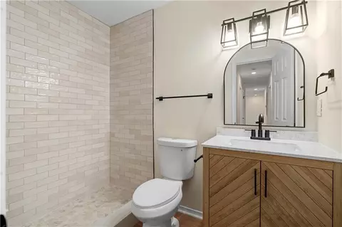 Bath - 6703 Cameron Rd, Morrow, GA 30260 photo 1 of 2