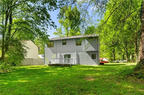 Exterior - 6703 Cameron Rd, Morrow, GA 30260 photo 6 of 9