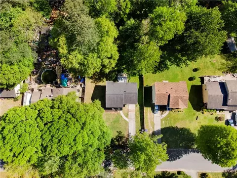 View/Area - 6703 Cameron Rd, Morrow, GA 30260 photo 2 of 3