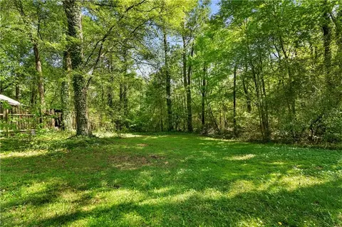 Exterior - 6703 Cameron Rd, Morrow, GA 30260 photo 8 of 9