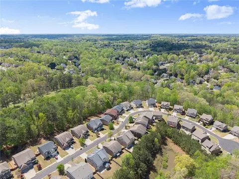 View/Area - 550 Eldridge Dr, Suwanee, GA 30024 photo 6 of 7