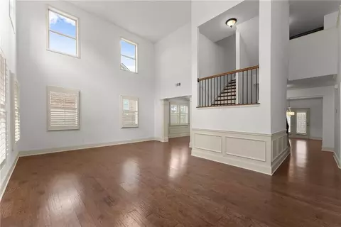 Living - 550 Eldridge Dr, Suwanee, GA 30024 photo 2 of 9