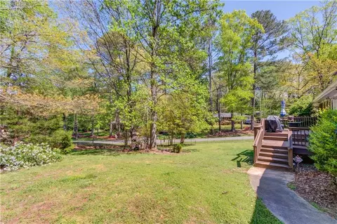 Exterior - 4048 Suzanne Ln, Duluth, GA 30096 photo 5 of 10