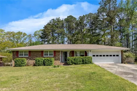4164 Weston Dr, Powder Springs, GA 30127