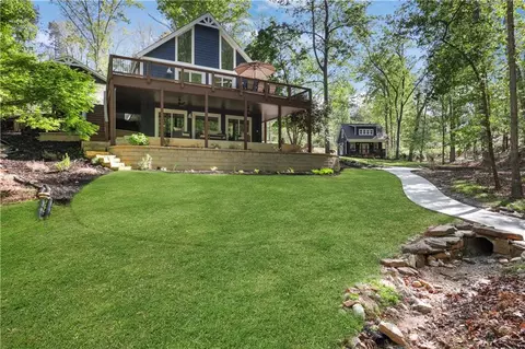 8835 Lakeside Way, Gainesville, GA 30506