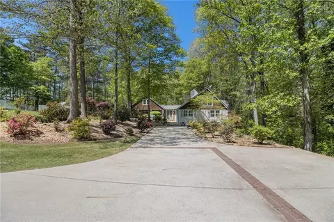 124 Sunny Brook Dr, Newnan, GA 30263