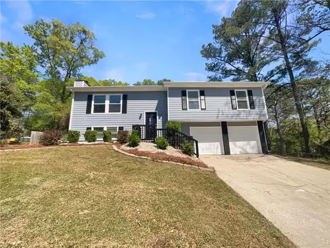 5790 Ivywood Dr, Lithonia, GA 30038