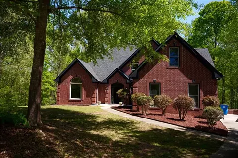 225 Austin Oaks Dr SE, Ellenwood, GA 30294