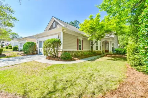 6204 Brookside Ln, Hoschton, GA 30548