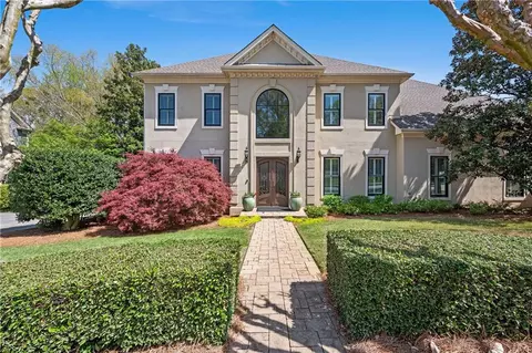 18 Rose Gate Dr NE, Atlanta, GA 30342