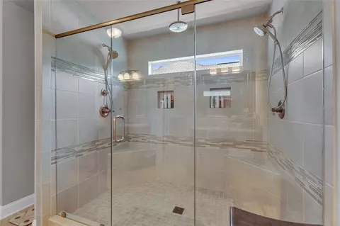 Bath - 2529 Tomoka Dr, Bethlehem, GA 30620 photo 2 of 6