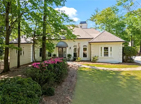 300 Brayward Chase, Roswell, GA 30076