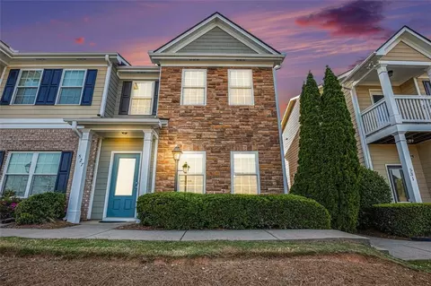 527 Pringle Dr, Suwanee, GA 30024