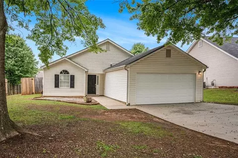 175 Regency Park Dr, Mcdonough, GA 30253