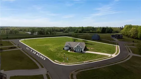 8311 Mountain Breeze Ct, Clermont, GA 30527