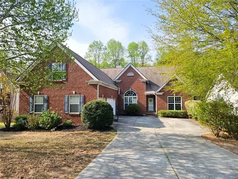 114 Bent Ridge Dr S, Dawsonville, GA 30534
