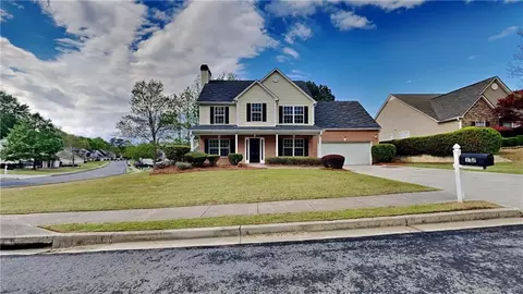 132 Garden Manor Ct, Loganville, GA 30052