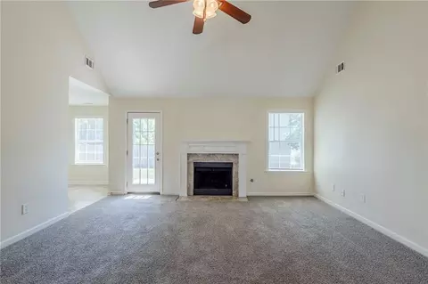 811 Betsy Ross Trl, Hampton, GA 30228 photo 6