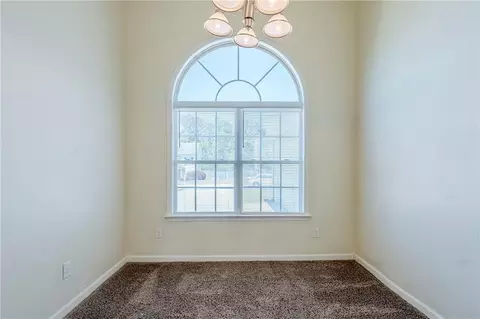 811 Betsy Ross Trl, Hampton, GA 30228 photo 4