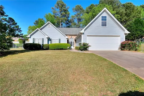 435 Towler Ct, Loganville, GA 30052