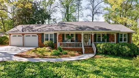 4515 Otha Way NW, Lilburn, GA 30047