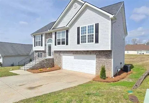 6776 Gina Agha Cir, Lithonia, GA 30038