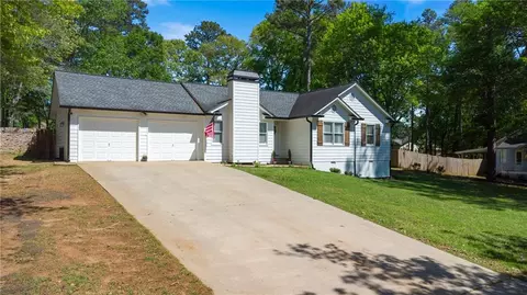 72 River Oaks Dr SW, Cartersville, GA 30120