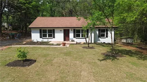 6881 Homestead Rd, Rex, GA 30273
