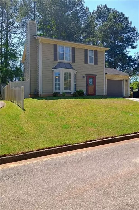 2044 Mallard Crst, Lithonia, GA 30058