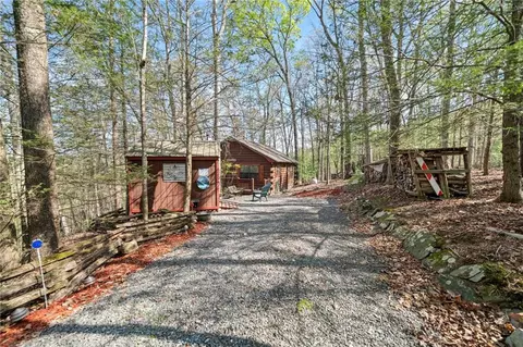 301 Laurel Creek Rd, Blue Ridge, GA 30513