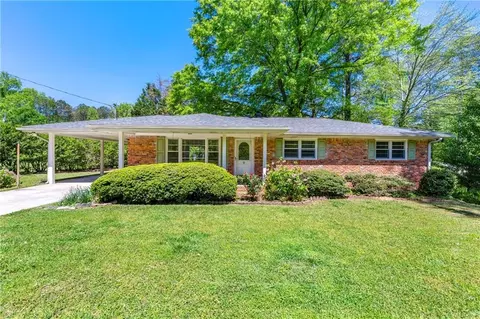 2262 Hurt Rd SW, Marietta, GA 30008