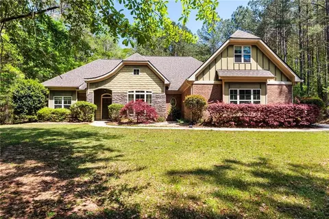 184 Harris Estates Dr, Newnan, GA 30263