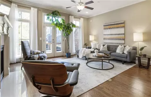 25 High Gate Trl, Decatur, GA 30030