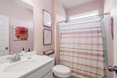 Bath - 55 Willow Cir, Rock Spring, GA 30739 photo 1 of 3