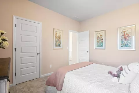 Bedroom - 55 Willow Cir, Rock Spring, GA 30739 photo 4 of 7
