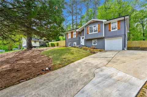 2663 Lowell Dr, Morrow, GA 30260