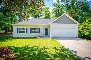 4694 E Glen Ridge Cir E, Winston, GA 30187