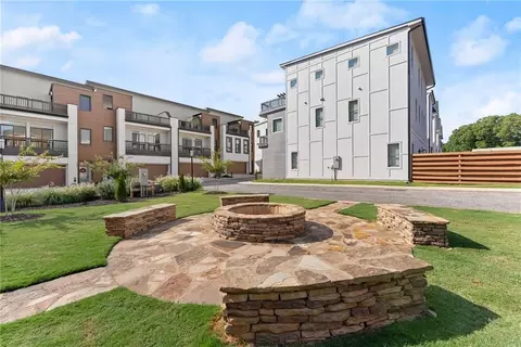 326 Clarendon Ct, Gainesville, GA 30501