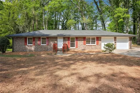 5935 Christopher Ln, Lithonia, GA 30058