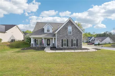 45 Peregrine Ln S, Dawsonville, GA 30534
