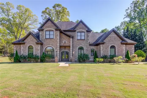 476 Walnut Rd, Hoschton, GA 30548