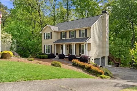480 Springs End Ln NE, Marietta, GA 30068