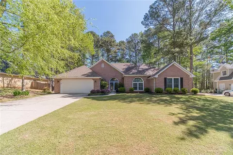 4360 Hillsborough Dr, Snellville, GA 30039