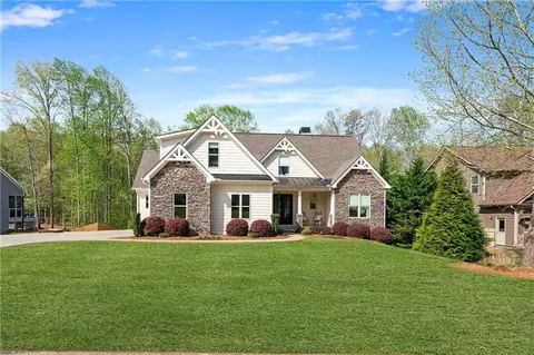 214 Dawson Manor Dr, Dawsonville, GA 30534