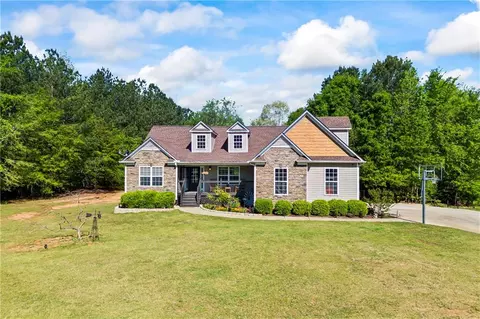 140 Buckeye Trails Dr, Commerce, GA 30530