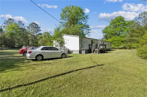 337 Valley View Dr, Byron, GA 31008