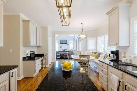 Kitchen - 2975 Oak Hampton Way, Duluth, GA 30096 photo 4 of 5
