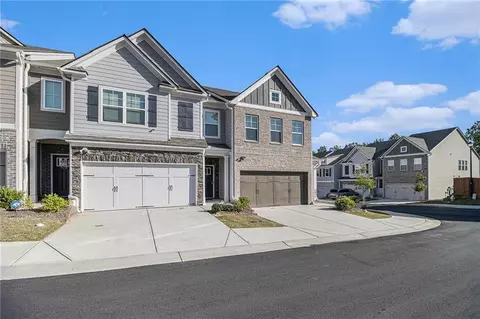 7676 Viking Rd, Fairburn, GA 30213