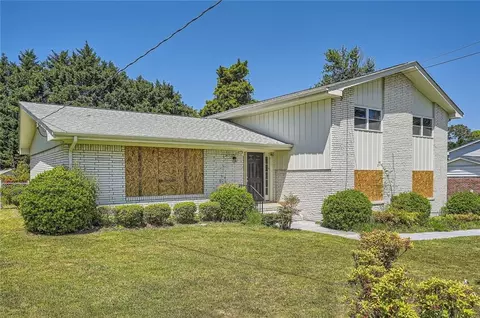 6125 Dunbritan Ln, Atlanta, GA 30349